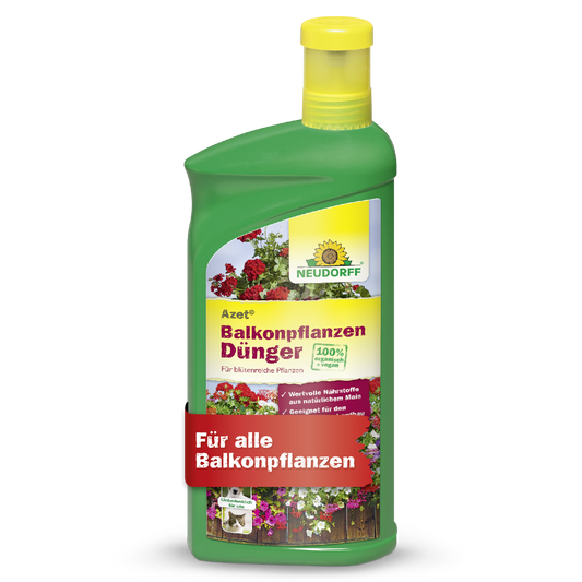 Eine grüne Flasche Neudorff Shop Azet BalkonpflanzenDünger flüssig mit gelber Kappe ist mit einem Etikett mit Blumen und deutschem Text versehen, ideal für alle Balkonpflanzen wie Sommerblumen und Balkonkästen.