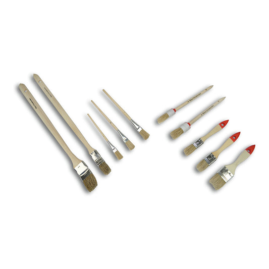 Zehn Pinsel aus dem Nölle Profi Brush Pinsel-Set 10-teilig von Nölle Profi Brush Bürsten- & Pinseltechnik e.K. sind auf weißem Grund angeordnet, darunter Ring-, Flach- und Kleinpinsel mit Holzstiel und Metallzwinge.