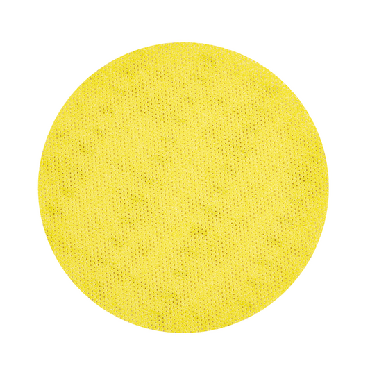 Ein gelbes, rundes Kiehl-Woodmaster-Pad Schleifpad der Johannes Kiehl KG mit Körnung 80 und feinem Punktmuster, 16 Zoll (40,6 cm) im Durchmesser, von oben auf weißem Grund dargestellt; Packung enthält 10 Stück.