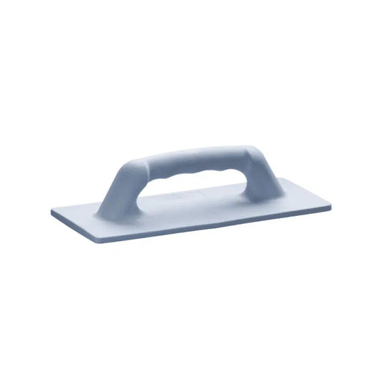 Der Vileda Padhalter - Padboy und Padmaster von Vileda GmbH ist ein graues Reibwerkzeug mit rechteckiger, flacher Basis und abgerundetem Griff an der Oberseite, perfekt zum Glätten von Oberflächen bei Bau- und Endbearbeitungsarbeiten. Seine Isolierung vor einem schlichten weißen Hintergrund unterstreicht seine Funktion als Teil des Reinigungsequipments.