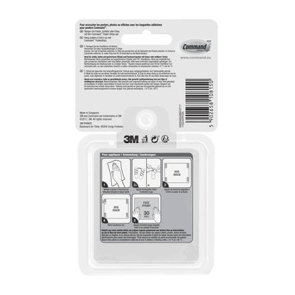 På baksidan av Command™ Poster-Strips i förpackningsfördel, 17024-VP från 3M Deutschland GmbH finns en instruktion på franska, nederländska och tyska, en streckkod, logotyperna från 3M och Command samt illustrerade steg för att fästa utan att borra.