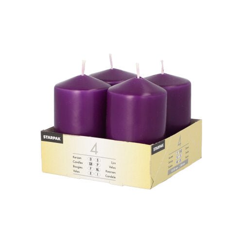 Fyra elfenbensfärgade Starpak 4 blockljus (Ø 50 mm · 80 mm, platt topp) är arrangerade i en fyrkantig kartongbricka med texten "Starpak 4", med flerspråkiga ljusdetaljer på framsidan och sidan av förpackningen.
