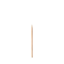 En PAPSTAR fingerfood-plockare "pure" (6,8 cm, enkelspetsig), idealisk för catering-evenemang, står upprätt mot en enkel vit bakgrund. Finns i 1000-pack hos PAPSTAR GmbH.