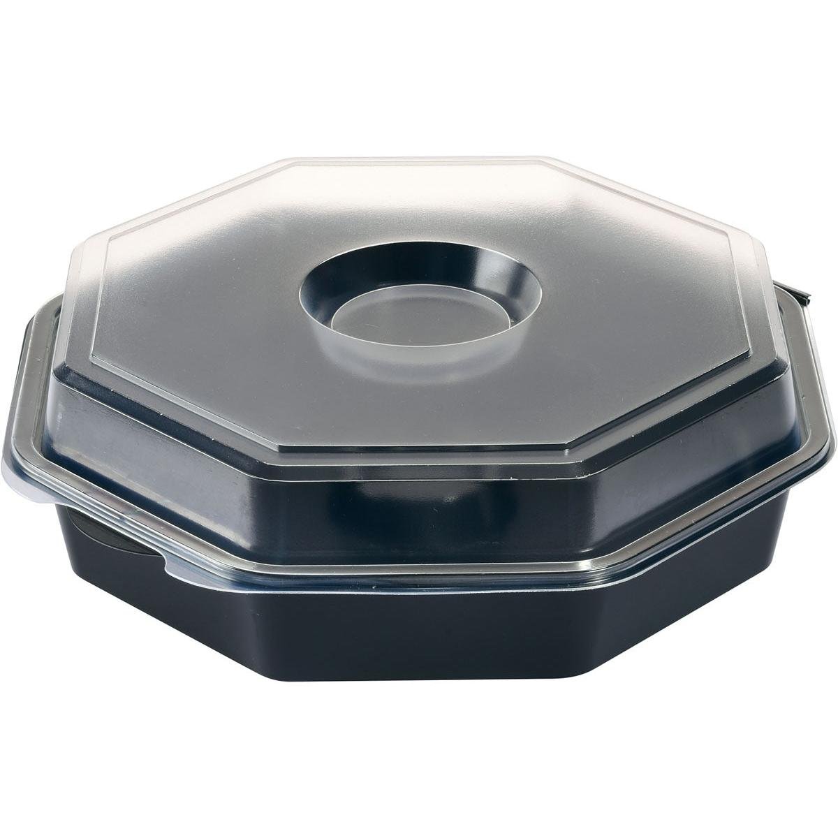 Octaview® med glas Svart / Transparent PS från Duni GmbH är en svart, åttkantig takeout-behållare med ett klart lock som har en rund fördjupning i mitten - perfekt för elegant presentation av mat.