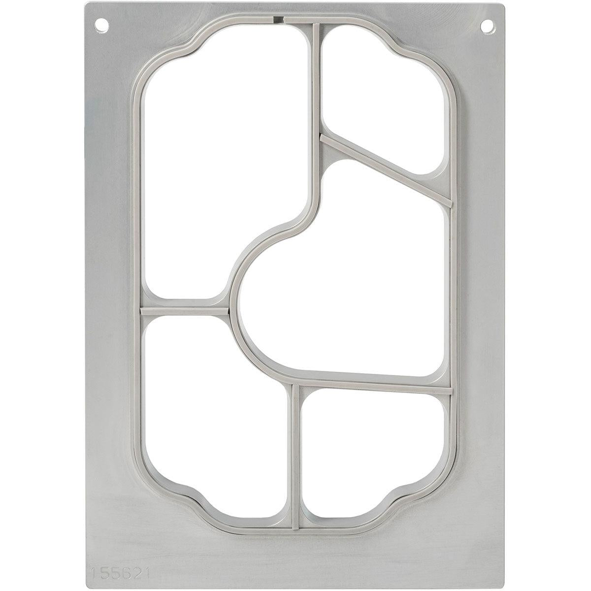 En rektangulär metallplatta med avrundade hörn och hål i det övre hörnet, liknande "Kassett för PP-skålar Take Away 85-290 ml, 5-faldig" från Duni GmbH, är uppdelad i olika områden genom böjda och raka sektioner.