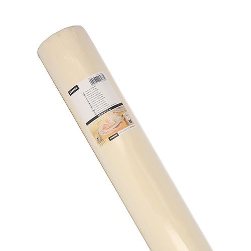 En närbild av Starpak-bordsduken, tyg-liknande, Airlaid 20 m x 1,2 m i en transparent förpackning med streckkod och produktetikett, som framhäver dess tyg-liknande utseende.