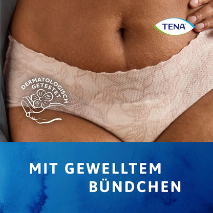 En närbild visar någon som bär TENA Silhouette Plus White inkontinensbyxor från TENA – Essity Germany GmbH. Texten lyder "Med vågig midja" och "Dermatologiskt testad", med TENA Silhouette-logotypen uppe till höger.