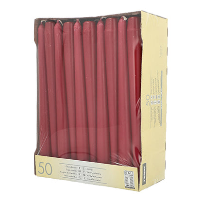 En beige låda med 50 Starpak ljusljus (Ø 2,2 cm, 25 cm) är synlig genom en genomskinlig plastförpackning, på vilken texter och symboler är tryckta på vänster och höger nedtill.