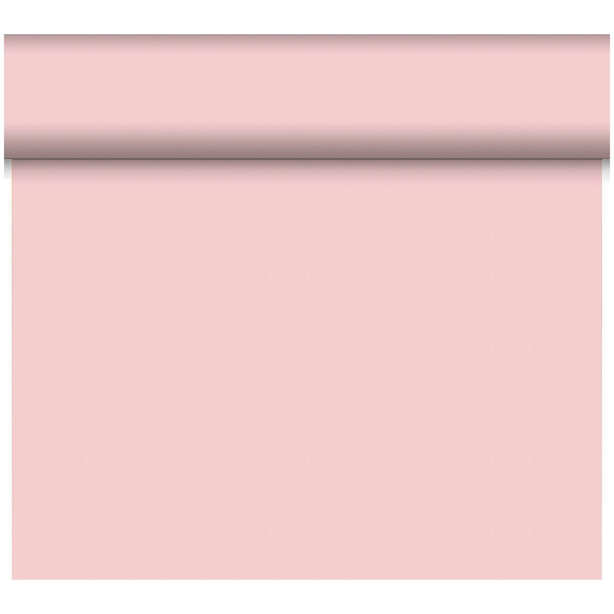 En rulle Dunicel-bordslöpare Tête-à-Tête 24 m x 0,4 m (20 sektioner) från Duni GmbH rullas vertikalt ut, den ljusrosa ytan presenteras som en stilfull bordsdekoration mot en vit bakgrund.