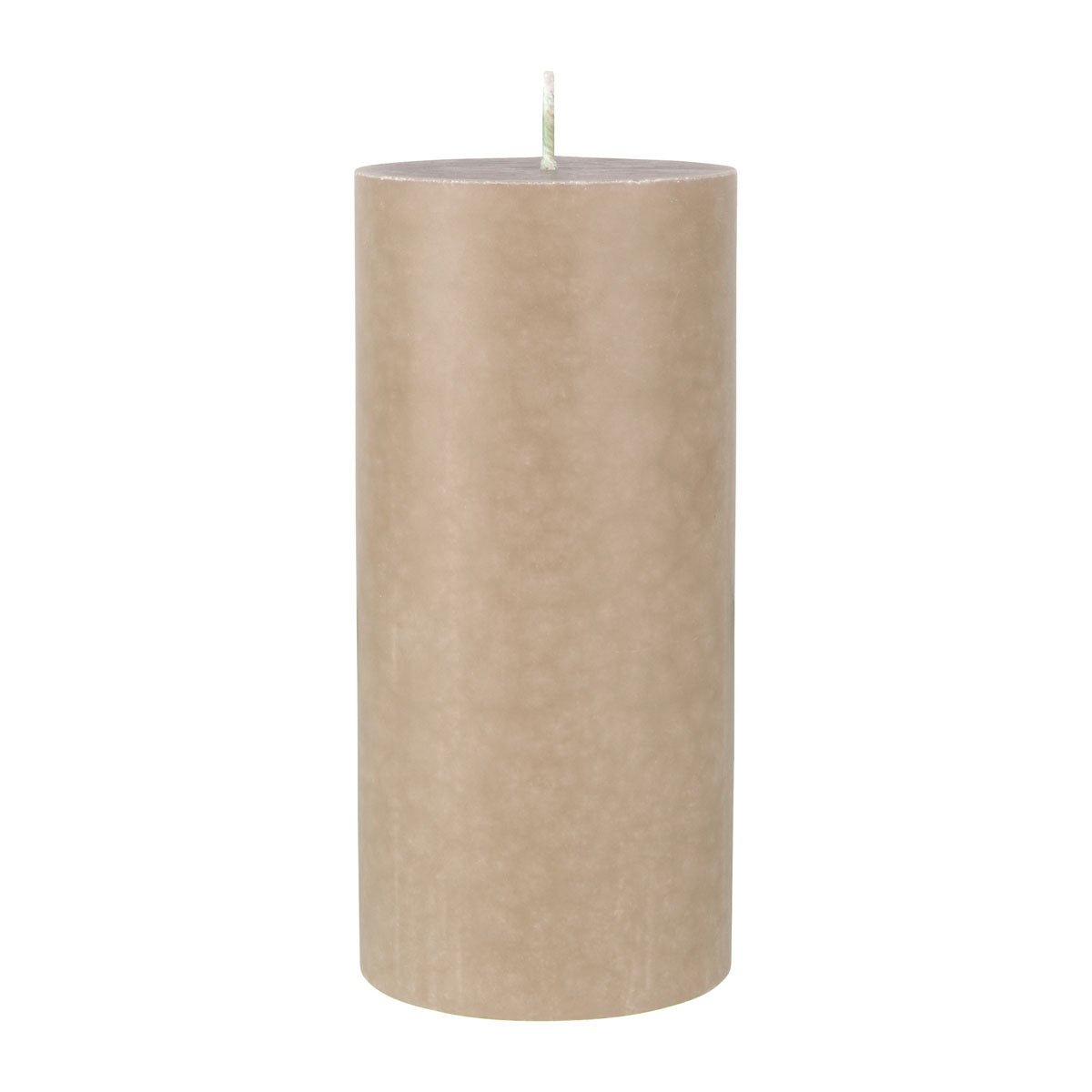Duni GmbH:s blockljus av 100% stearin, doftfria och beige, med platt topp och enkel veke (150 x 70 mm, ca. 50h), står upprätt mot en enkel vit bakgrund.