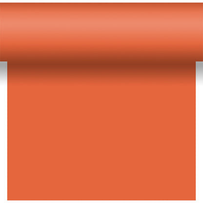 Dunicel-bordslöparen Tête-à-Tête 24 m x 0,4 m (20 sektioner) från Duni GmbH i enfärgat orange erbjuder en slät struktur - idealisk för en livlig bordsdekoration eller stilfulla Tête-à-Tête-arrangemang.