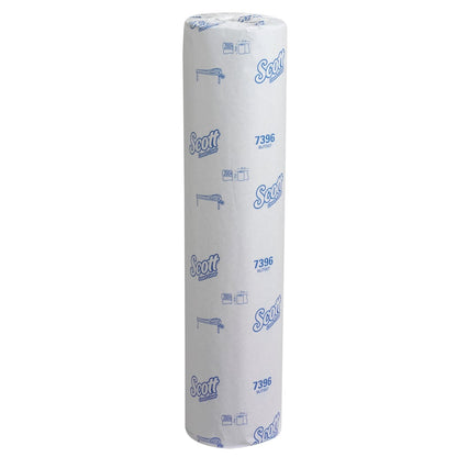 En Scott® läkarrulle (38,00 cm x 51,00 cm) från Kimberly-Clark GmbH står upprätt framför vit bakgrund, i märkesförpackning med blå text och illustrationer - idealisk för hygienisk patientvård.
