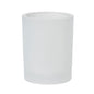 Den Switch & Shine ljushållaren Snowy från Duni GmbH (100x80 mm, vit frostad) är en elegant, enkel, cylindrisk glashållare med släta sidor, perfekt för vinterdekoration, avbildad mot en vit bakgrund. Förpackning: 1 styck.