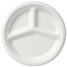 En rund, obelagd tallrik 3-delad ø 26 cm av vit bagasse från Duni GmbH, tredelad och miljövänlig, fotograferad från fågelperspektiv på enkel underlag. Förpackning: 50 stycken.