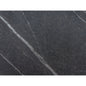 Närbild av Duni GmbH pappersbordstabletter 30x40cm i marmorsvart, med fin ljusgrå ådring och subtil struktur, idealisk för dekorationer som skapar en lyxig atmosfär. Förpackning med 250 stycken.