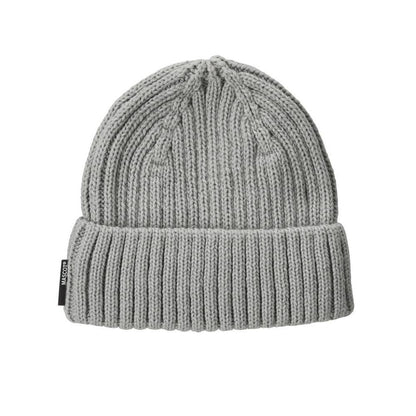 Stickad mössa i storlek ONE