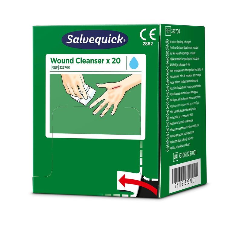 Eine grüne Schachtel mit Salvequick savett wundreiniger (0,9% NaCl, steril) 20 Stück von Orkla Wound Care AB, mit einer Abbildung von Händen, die eine Wunde reinigen, und sichtbaren Produktdetails und Barcode auf der Verpackung.