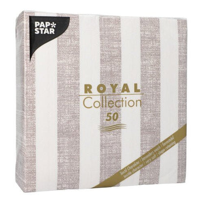 En förpackning PAPSTAR 50 servetter "ROYAL Collection" 1/4-vikt 40 x 40 cm mocca från PAPSTAR GmbH innehåller 50 servetter i mocca-design, med produktnamnet och antal tryckt i guld på framsidan.