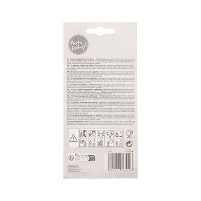 Den ljusa förpackningen av PAPSTAR 24 födelsedagsljus med hållare (pastell, sorterade, 6 cm) från PAPSTAR GmbH är försedd med en liten, tät instruktion, varningssymboler, återvinningsinformation, en streckkod och texten "Party feeling!" längst upp.