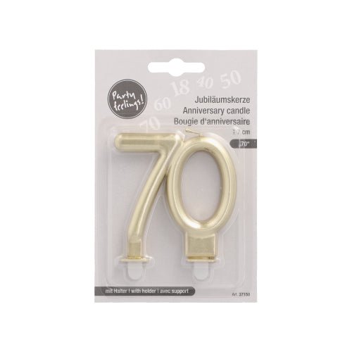 Den PAPSTAR jubileumsljus med hållare 7 cm "guld" från PAPSTAR GmbH är ett gyllene jubileumsljus i form av siffran 70, förpackat i klar plast med en etiketterad baksida med engelsk och fransk text.