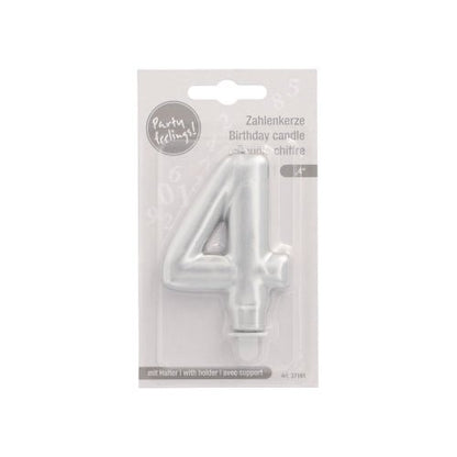 Det PAPSTAR GmbH sifferljus med hållare 7 cm "silver" är förpackat i klar plastförpackning med vit bakgrund, som visar texter på tyska, franska och engelska.