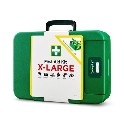En stor grön plast Orkla Wound Care AB Första hjälpen-låda X-LARGE | Förpackning (1 styck) med svart handtag, märkt med "First Aid Kit X-Large" och symboler för andning, återupplivning, cirkulation, stukningar och ögoninfektion - idealisk för nödsituationer.