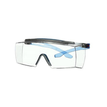 3M™ SecureFit™ 3700 överglasögon, blå tempel, ögonbrynsskydd, Scotchgard™ anti-dimmbeläggning (K&N), klar lins, SF3701XSGAF-BLU-EU, 20 per förpackning | Förpackning (1 st)