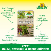 Abgebildet ist eine rechteckige Dose Neudorff Shop Azet Baum-, Strauch- & HeckenDünger mit grünen Pfeilen, die die lang anhaltende Wirkung und den hohen Kaliumgehalt betonen - ein idealer Dünger für Sträucher und Hecken in jedem Garten.