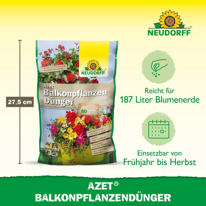 En påse med Neudorff Shop Azet Balkongväxtgödsel står upprätt. Förpackningen visar sommarblommor och detaljer: 27,5 cm höjd, lämplig för 187 L jord i balkonglådor, effektiv från vår till höst.