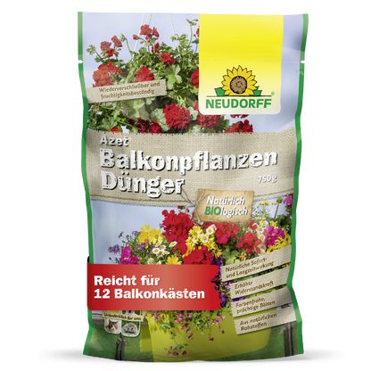 Azet Balkongväxtgödsel från Neudorff Shop kommer i en 750g påse med bilder av sommarblommor, är biologisk och lämplig för upp till 12 balkonglådor.