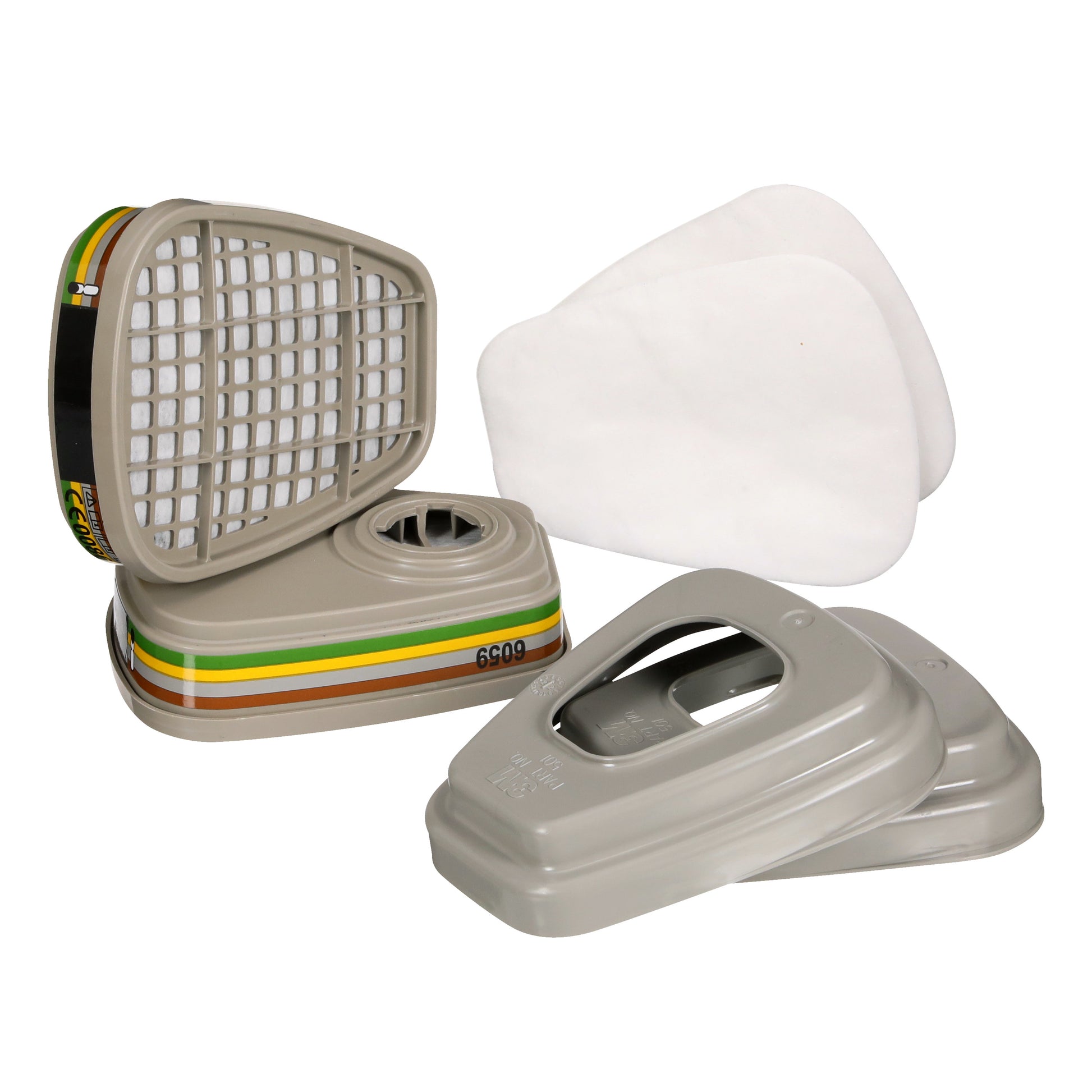 Der 3M™ Filtersatz 6004-1 von 3M Deutschland GmbH enthält zwei ABEK1P3 Kombinationsfilter (2x6059), zwei Filtermatten (2x5935) und zwei Kunststoffabdeckungen (2x501) auf weißem Grund.