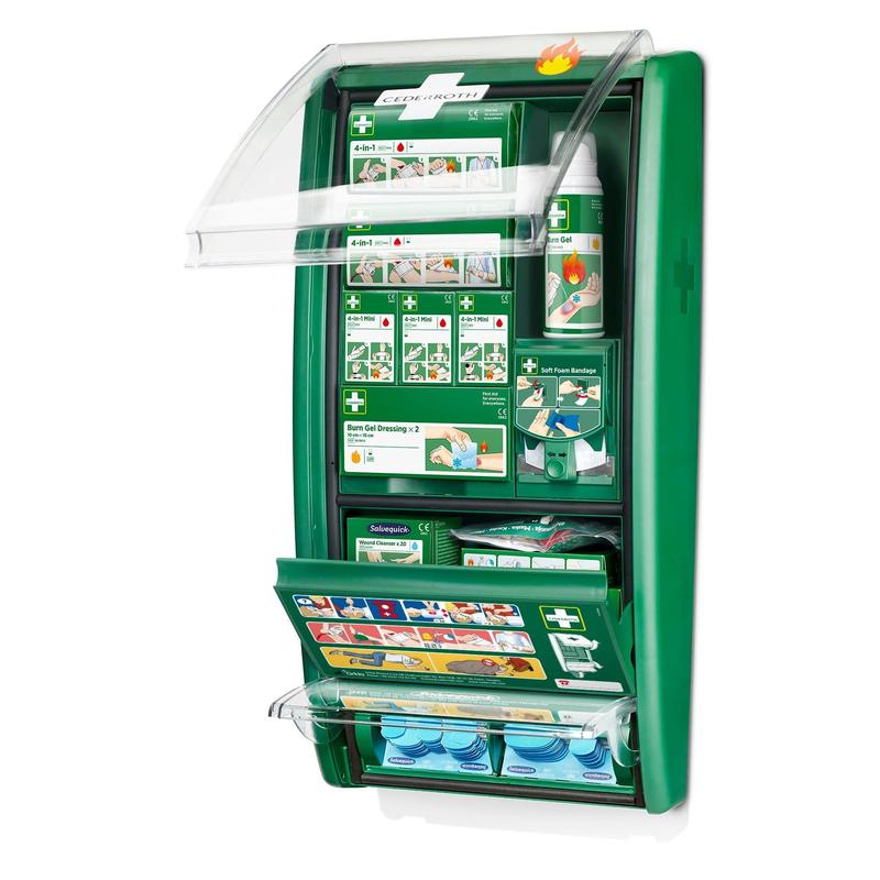 Cederroth första hjälpen & brännskadestation från Orkla Wound Care AB är en grön, väggmonterad uppsättning i ett paket med fack för brännskador, gel och förband samt en illustrerad instruktion i locket och i facken.