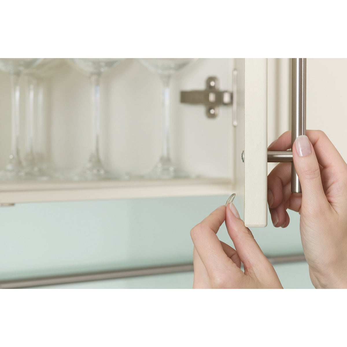 tesa Protect Rutsch-/Lärmstopper, transparent – Anwendung