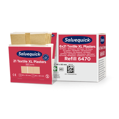 Avbildade är två Orkla Wound Care AB XL textilgips lådor (21 stycken/förpackning, 6 stycken) - en öppen med bindor, en stängd. För små skador; Storlekar: 80x30 mm, 80x60 mm; Ref: 6470. Antal stycken: 21/126.