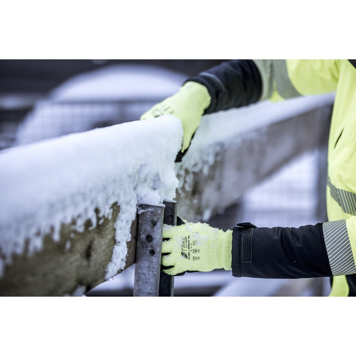 NITRAS TAEKI WINTER CUT, skärskyddshandskar, neongul/svart