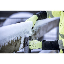 NITRAS TAEKI WINTER CUT, skärskyddshandskar, neongul/svart