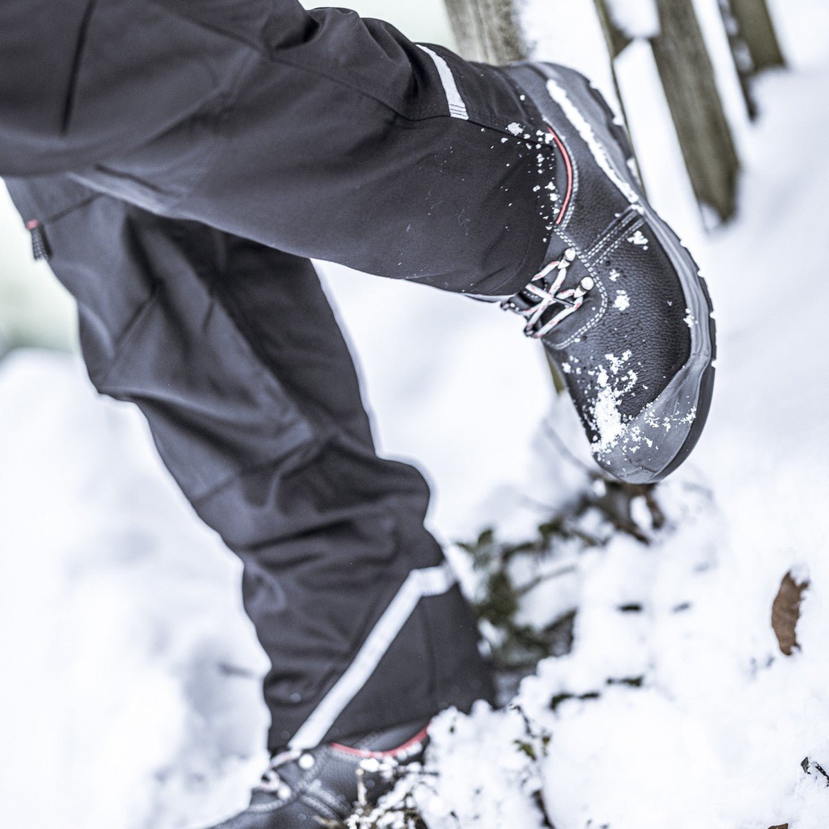 NITRAS STEP MID+ W, S3 skyddsvinterstövlar, mellanhöga, svarta