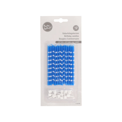 En blisterförpackning med 12 PAPSTAR GmbH födelsedagsljus, 10 cm, färgglada med hållare. Idealisk för varje födelsedagsfest, praktiskt förpackad.