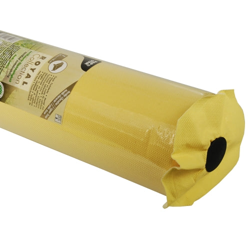 Eine Nahaufnahme einer gelben PAPSTAR-Tischdecke, Tissue „ROYAL Collection“ von PAPSTAR GmbH, in Plastik eingewickelt, wobei das Etikett sichtbar ist und an einem Ende ein Teil des schwarzen Hohlkerns freiliegt.