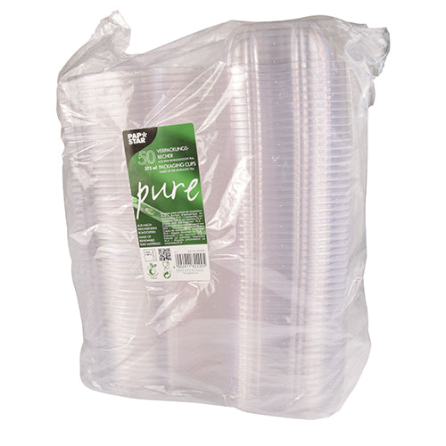Eine versiegelte Packung mit 50 PAPSTAR Feinkost- und Salatschalen mit Klappdeckeln, „pure“ glasklar, hergestellt von der PAPSTAR GmbH, verfügt über biologisch abbaubare und kompostierbare PLA-Eigenschaften für eine umweltfreundliche Verwendung.