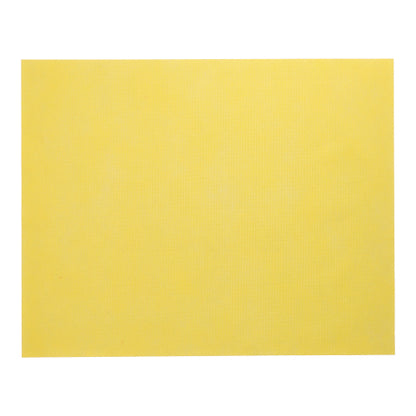 Starpak 100 bordsunderlägg, tyg-liknande, fleece "soft selection" (30x40 cm) i enkel gul erbjuder som elegant bordsdekoration eller bordsduk en stilfull accent för varje tillfälle. Avbildad mot vit bakgrund.