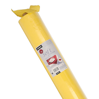 En rulle Starpak-bordsduk, tyg-liknande fleece-bordsduk "Soft Selection", delvis uppackad för att visa sin mjuka, tyg-liknande kvalitet, med en etikett med varumärket Starpak, användningsinformation och en bild av ett bord.