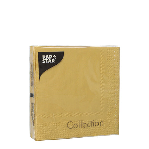 Ett förseglat paket med 20 PAPSTAR servetter (25x25 cm, 3-lager, 1/4-vikning) från PAPSTAR GmbH står upprätt framför en vit bakgrund – idealisk för en stilfull bordsdekoration.