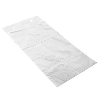 På vit bakgrund ligger en platt, genomskinlig, rektangulär Starpak 2000 platt påse (CPP kristallklar flammperforerad, blockad à 100 påsar) med strukturerad yta och två hål nära överkanten.