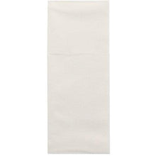 Eine Starpak 100 Bestecktaschen Airlaid-Serviette (40x48 cm, mit Besteckfalz) wird ungefaltet vor einem weißen Hintergrund präsentiert und zeigt eine Faltlinie – ideal für Tischdekoration oder als stilvolle Bestecktasche.