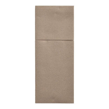 Starpak 100 bestickfickor, Airlaid 40 x 48 cm med bestickveck, är bruna, rektangulära, längsveckade servetter – idealiska för bordsdekorationer eller som stiliga bestickfickor.