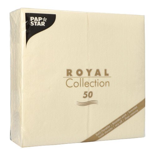 En förpackning med 50 servetter (1/8-vik, 40 x 40 cm) från PAPSTAR GmbH från PAPSTAR ROYAL Collection i kräm – idealisk för elegant dukade bord – har en gyllene och svart text samt ett diagonalt guldstreck längst ner till höger på förpackningen.