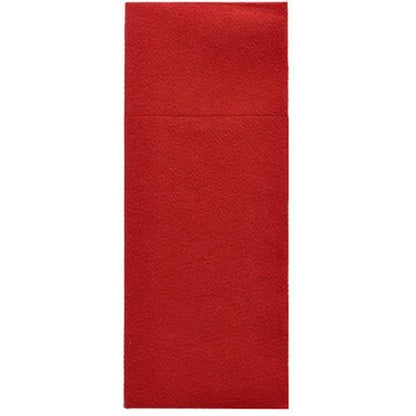 Starpak 100 bestickfickor är röda, strukturerade Airlaid-pappersservetter (40 x 33 cm) med horisontell vikning, perfekt för bestickfickor i restauranger.