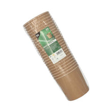 En stapel av 25 bruna PAPSTAR soppbägare av papp (Ø 11,5 cm, 11 cm hög) från PAPSTAR GmbH är förpackad i klar plast med en grön-vit etikett och avbildad mot vit bakgrund.