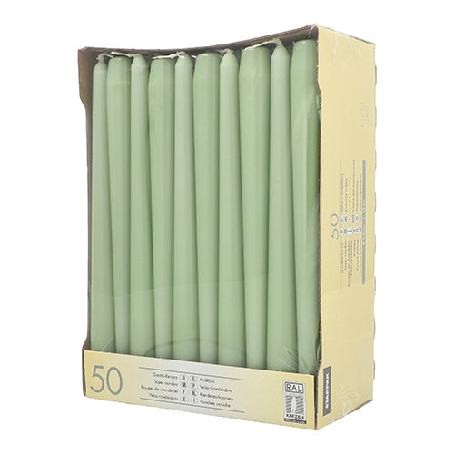 En kartong visar 50 Starpak ljusljus (Ø 2,2 cm - 25 cm) vita med lång brinntid, upprätt i rader. Framsidan är öppen för att betrakta ljusen; på sidorna är produktinformation och varumärket Starpak tryckt.